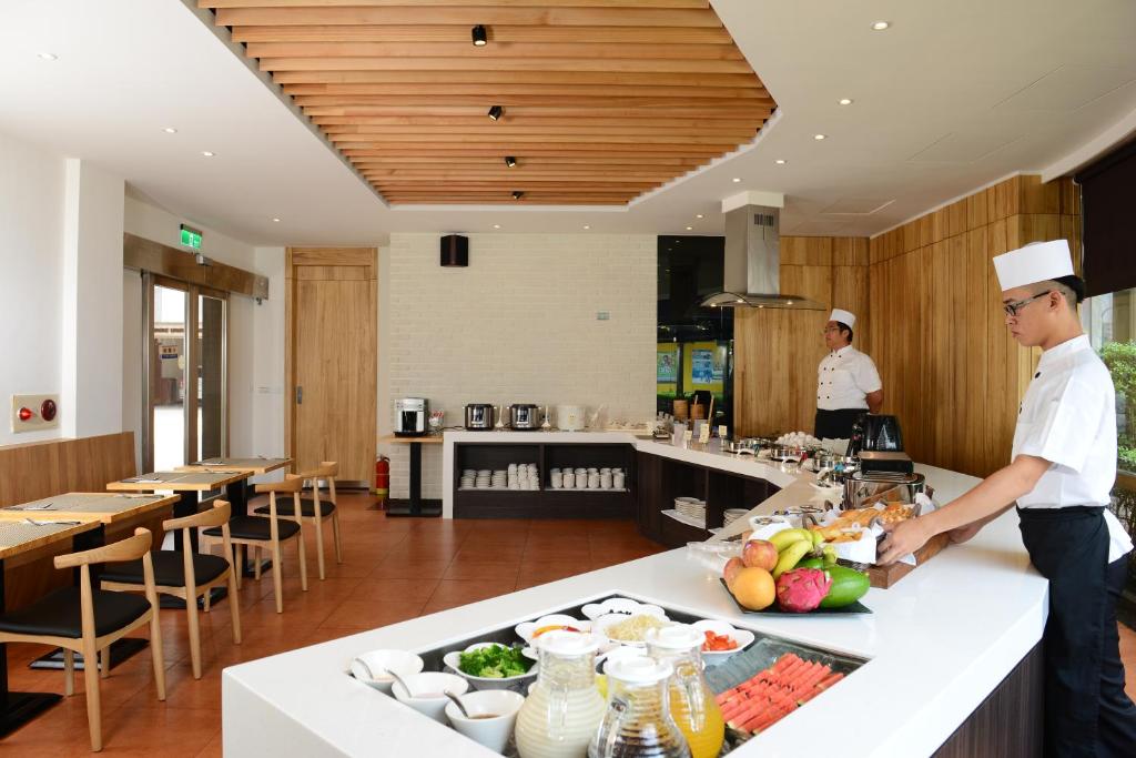 Restaurant, Shantis Motel in Chiayi