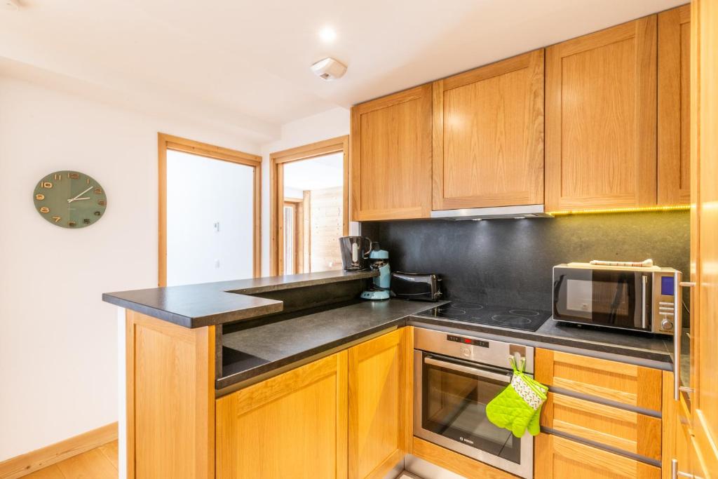 Apt. Grand Paradis B14 - Modern with Mont Blanc view - 5