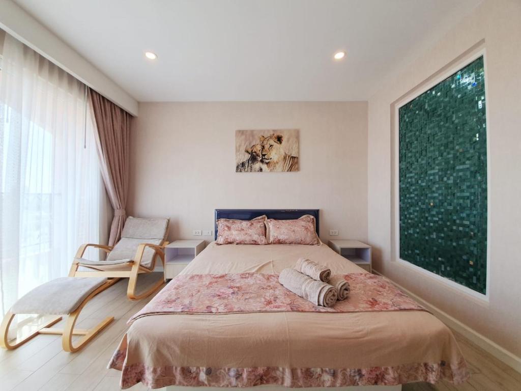 Seven Seas Condo by Pavel photo