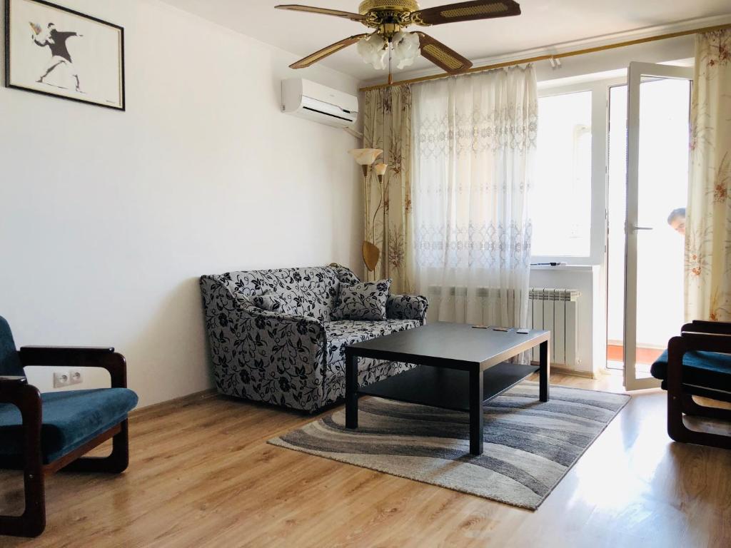 Clean apartment on Lunacharskogo street photo