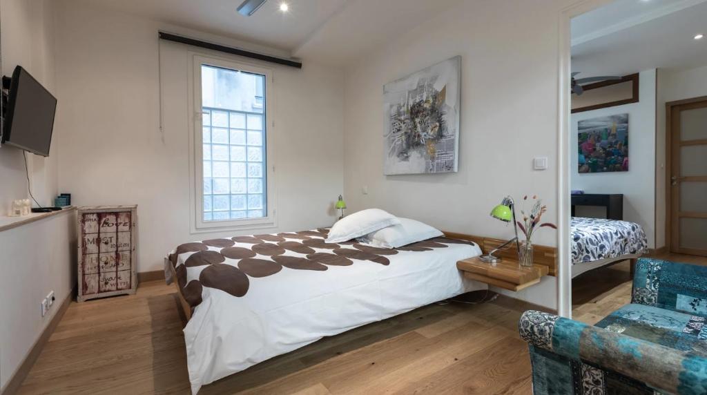 Augustins III - Family Apartment, Riverside Paris - 4