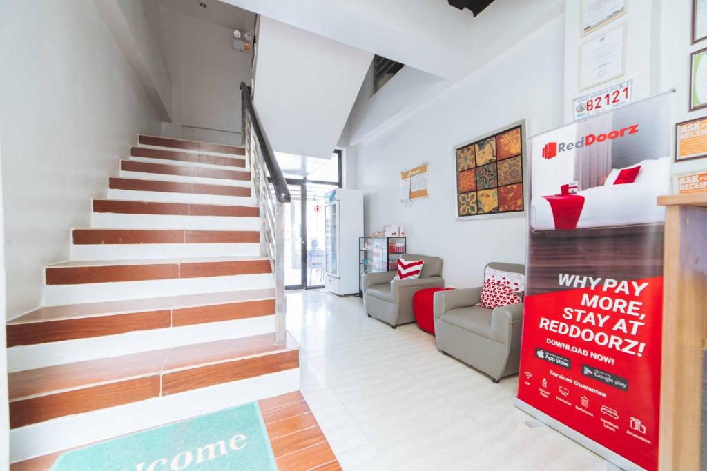RedDoorz near G Mall Bajada Davao- Multiple Use Hotel photo