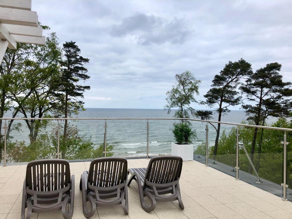 Klifowa Rewal, Sun & Snow, Rewal