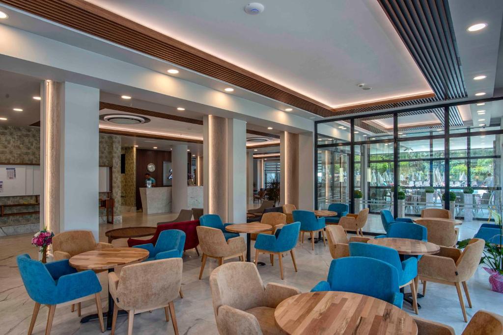 Riviera ZEN Hotel photo