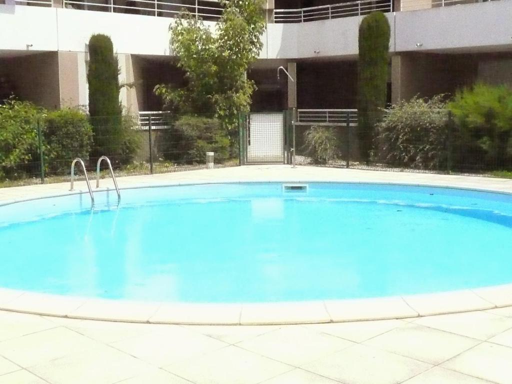 Tout confort ! Climatisation, Calme, Piscine, Parking Gratuit, Terrasse, Wifi photo