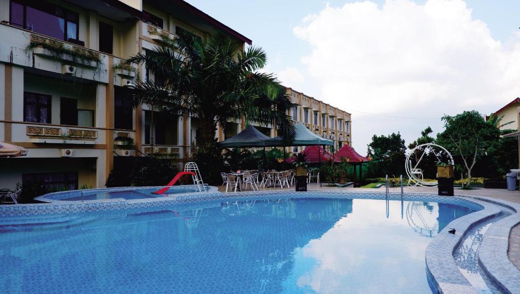 32 Batu Hotels With Conference Facilities Or Meeting Rooms Book