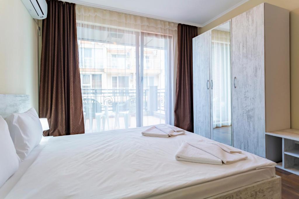Rose Gardens Apart Hotel photo