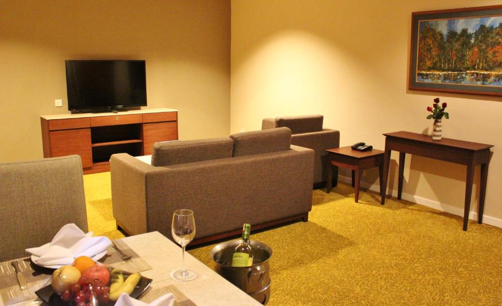Shared lounge/TV area