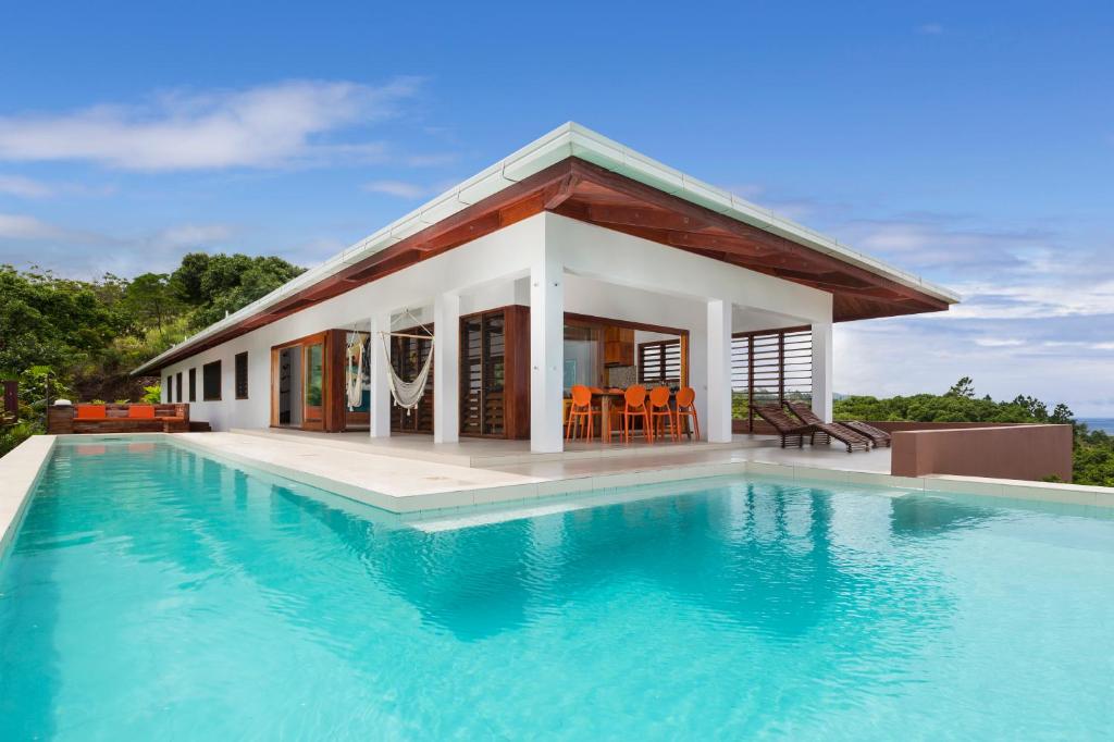 Private Holiday House photo
