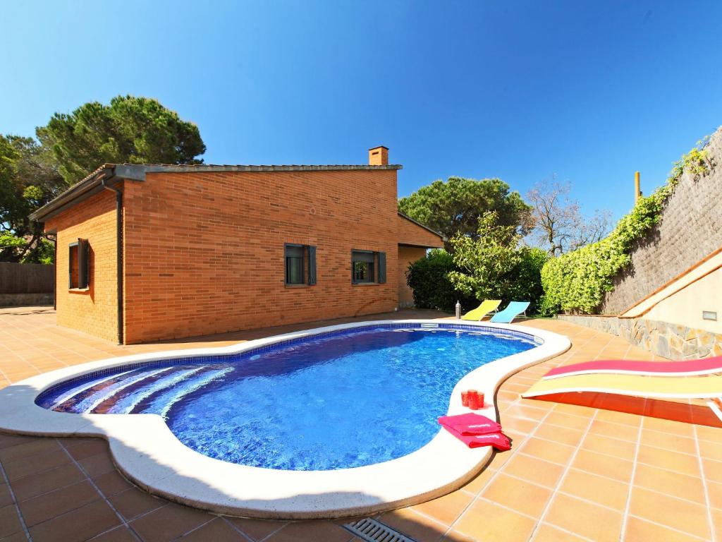 Holiday Home Luz by Interhome