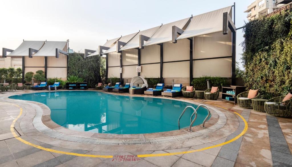 Radisson Hotel Gurugram Sohna Road City Center photo