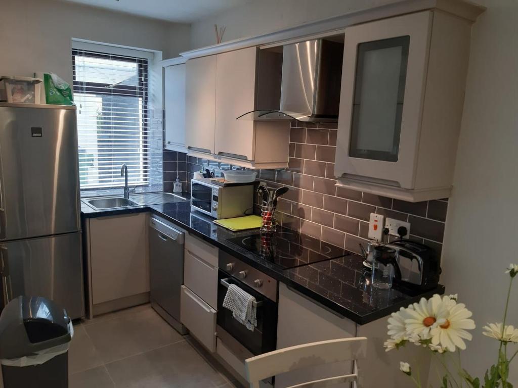 Amazing location 1 minute from golf club, Lahinch
