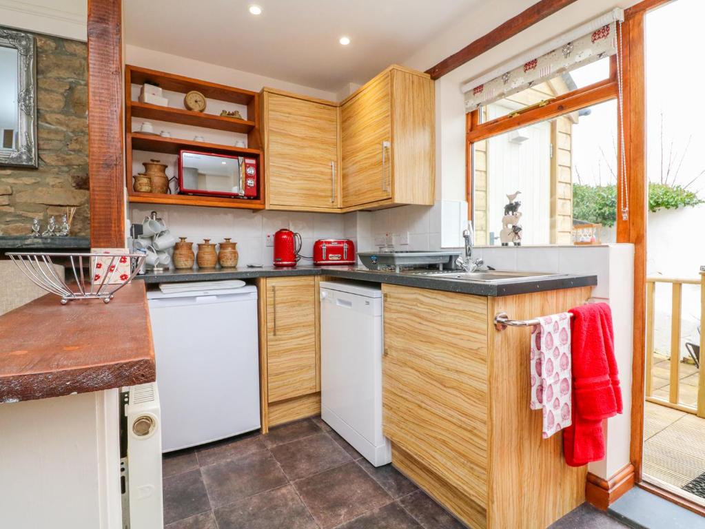 Cedarwood Cottage photo 3