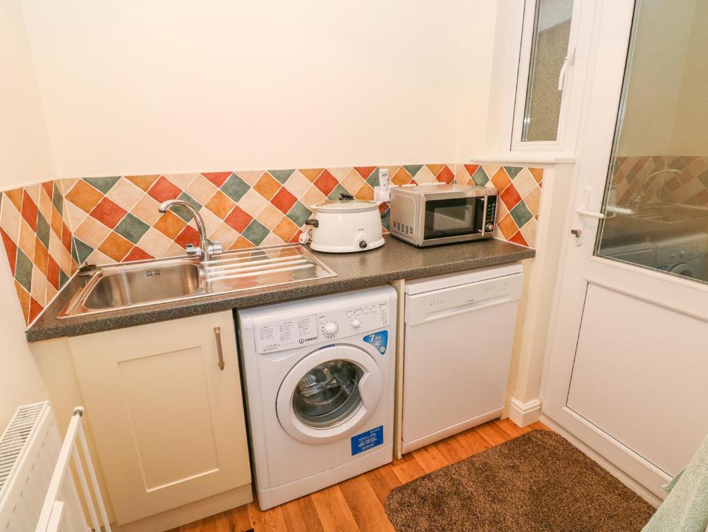 Ty Cerrig, Gwaun-Cae-Gurwen photo 7