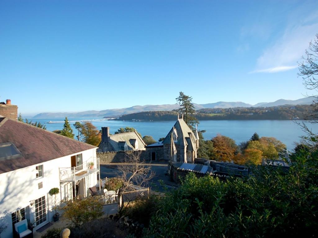 Rhianfa Cottage, Menai Bridge photo 6