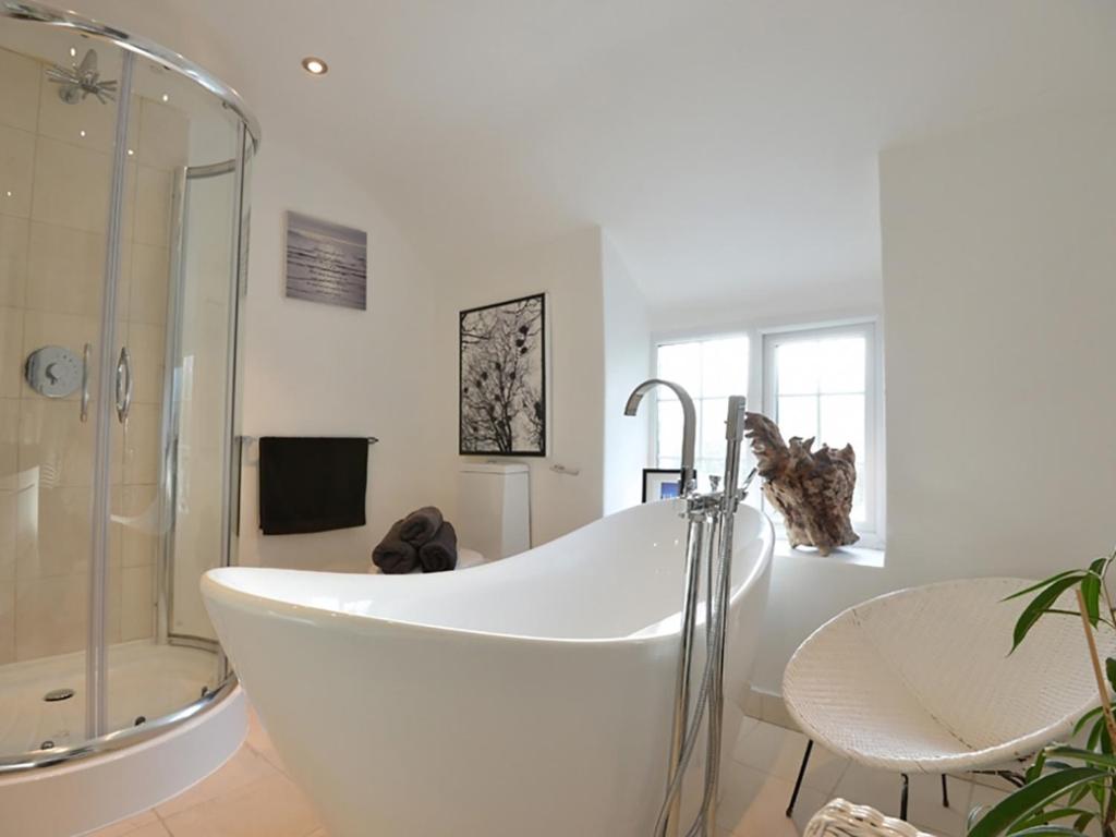 Rhianfa Cottage, Menai Bridge photo 3