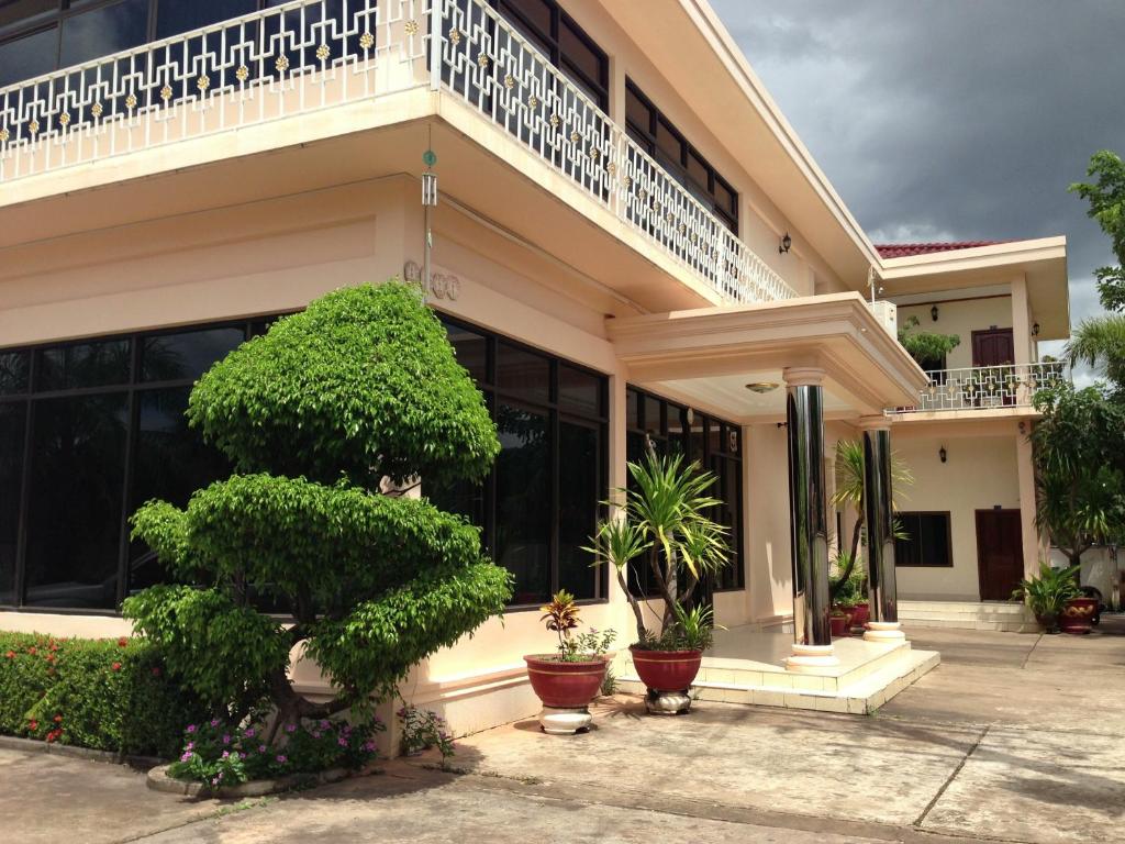 Vilaysouk Hotel In Vientiane Laos Reviews Price From 20 Planet Of Hotels