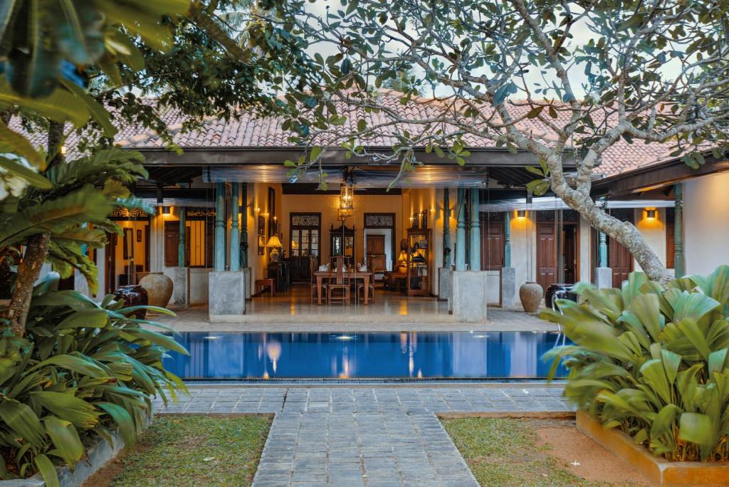 Villa Republic, Bentota (06 bedroom) — Hotel in Bentota
