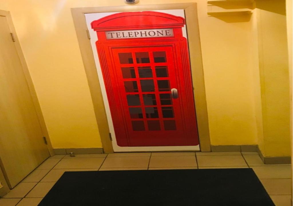 Hotel London — Hotel in Chelyabinsk