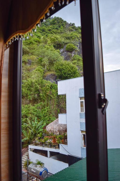Khách sạn Orient Phong Nha