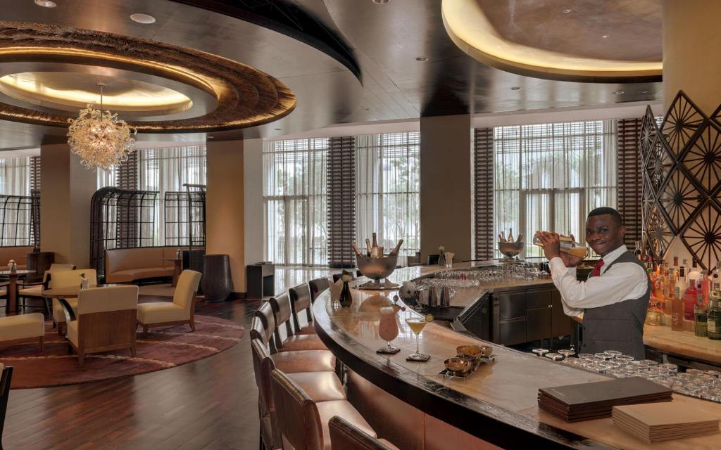 Bar/lounge