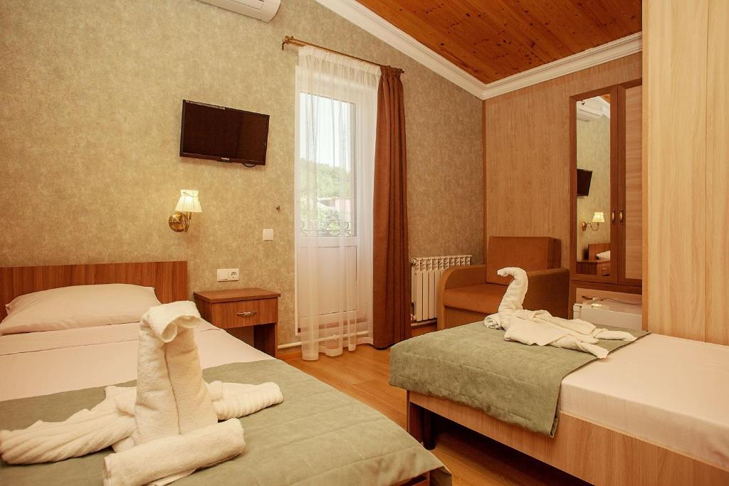 Guest House Alika photo