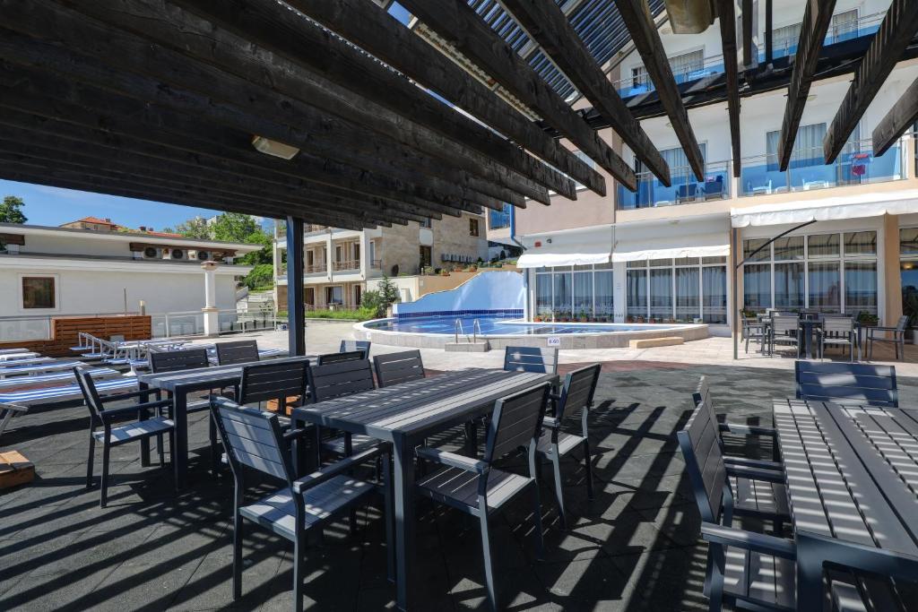 Paraiso Beach - All Inclusive — Basen in Obzor, Region Burgas