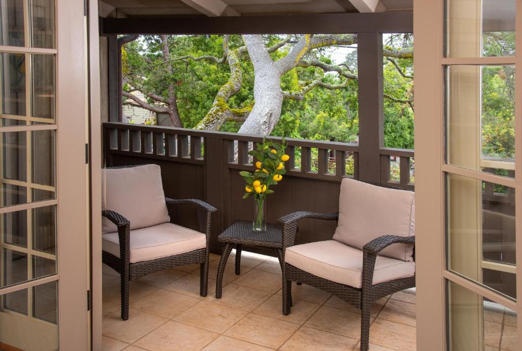Carmel Country Inn photo