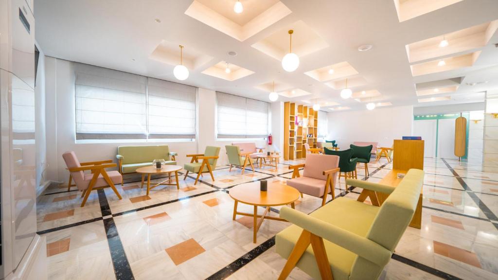 Adele Beach Hotel photo