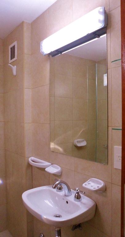 Juramento de Lealtad Townhouse Hotel photo