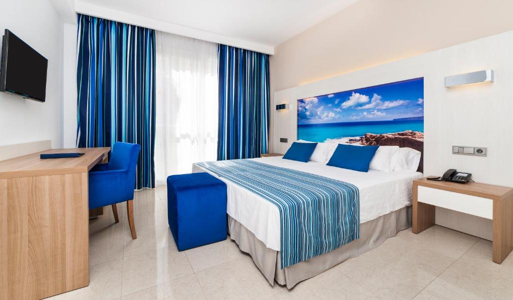 Globales Playa Estepona — Hotel rooms in Estepona, Andalusia