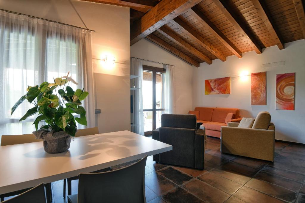 Les Maisons - Ruculi Hospitality 전경