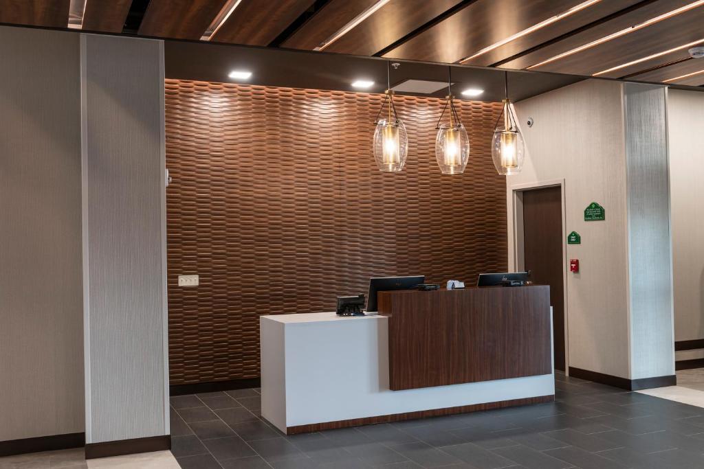 Wingate by Wyndham Angola photo