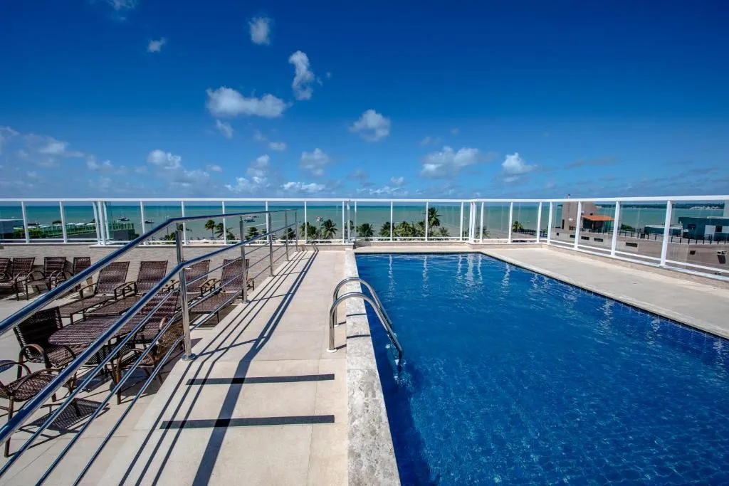 Tambau Beach Hotel，位于若昂佩索阿的酒店