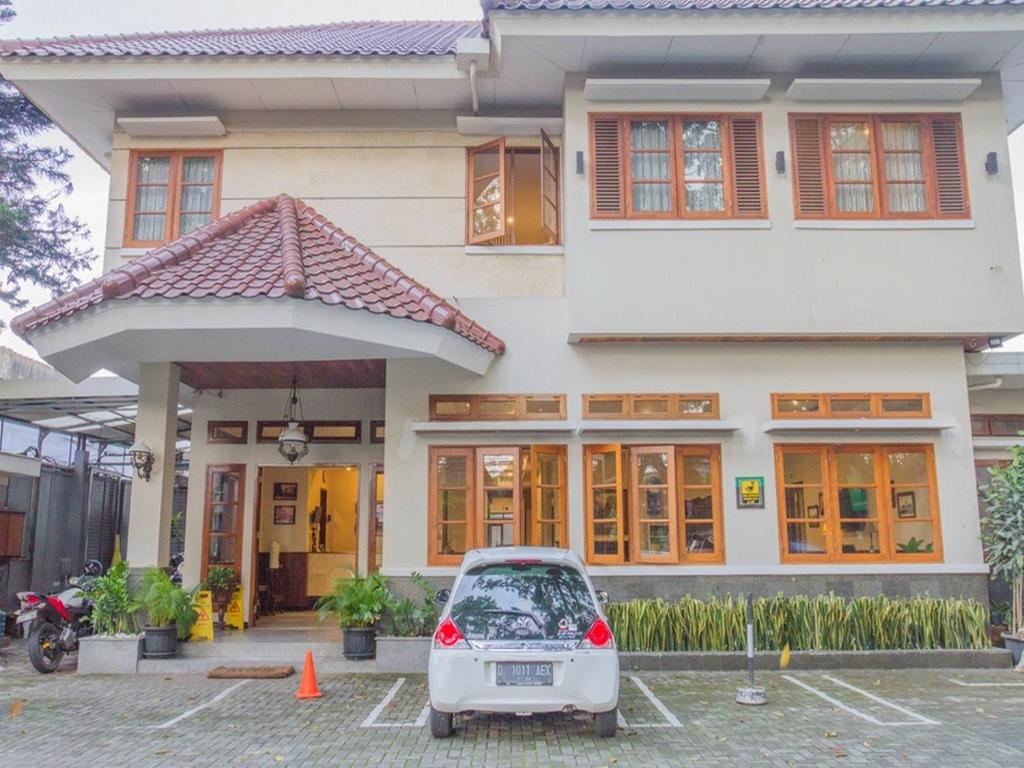 RedDoorz near Simpang Dago 2 RedDoorz near Simpang Dago 2