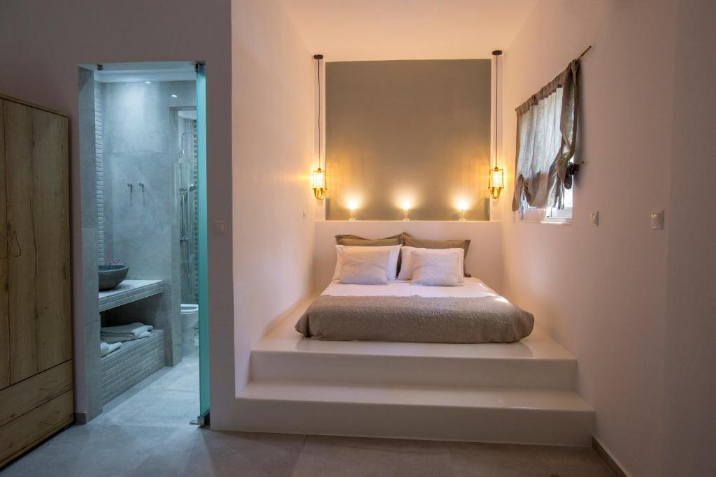 studio lefkes kea photo
