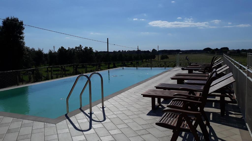 Le Bozze "Il Leccino" con piscina, WI-FI, posto auto photo