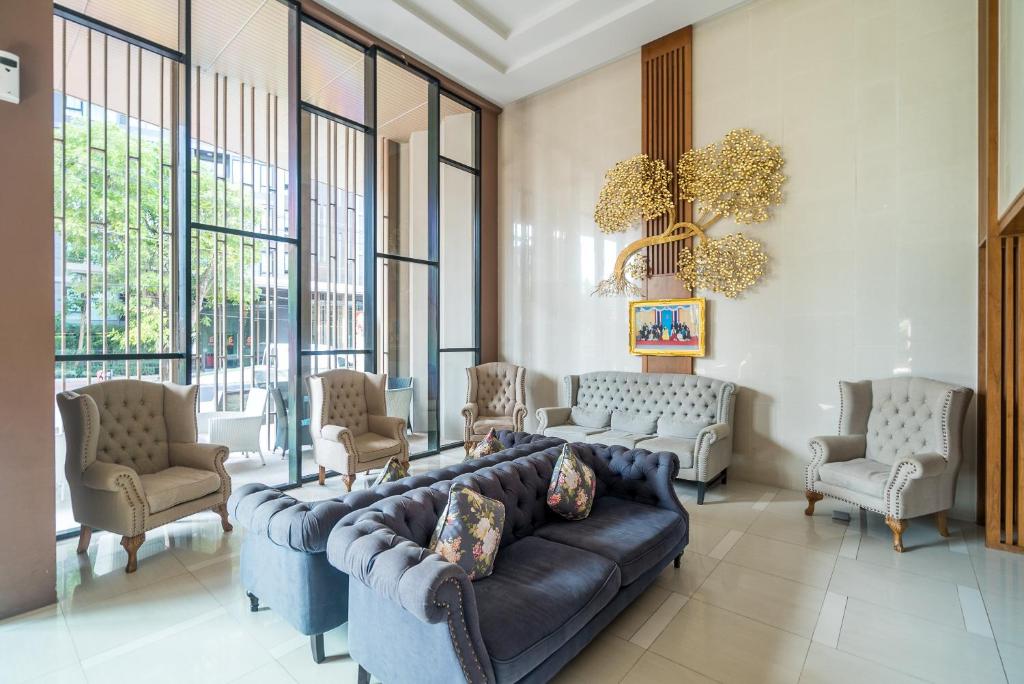 Apartment at Aristo Surin by Lofty photo