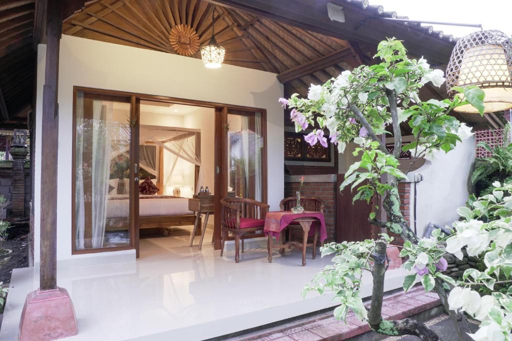 Budi House Bungalows photo