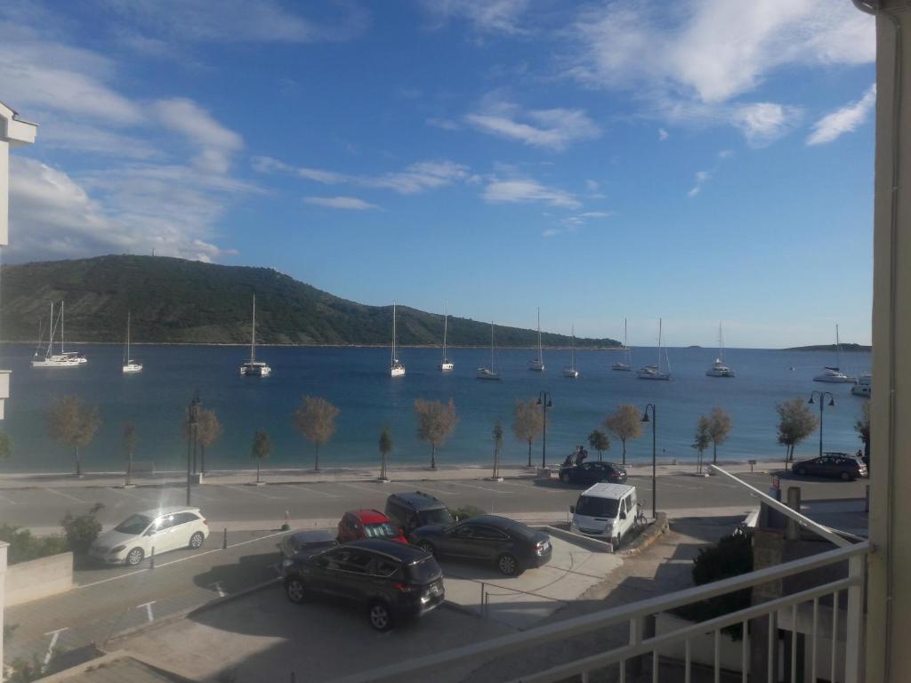 Apartment Tea 2 — Hotel in Primosten