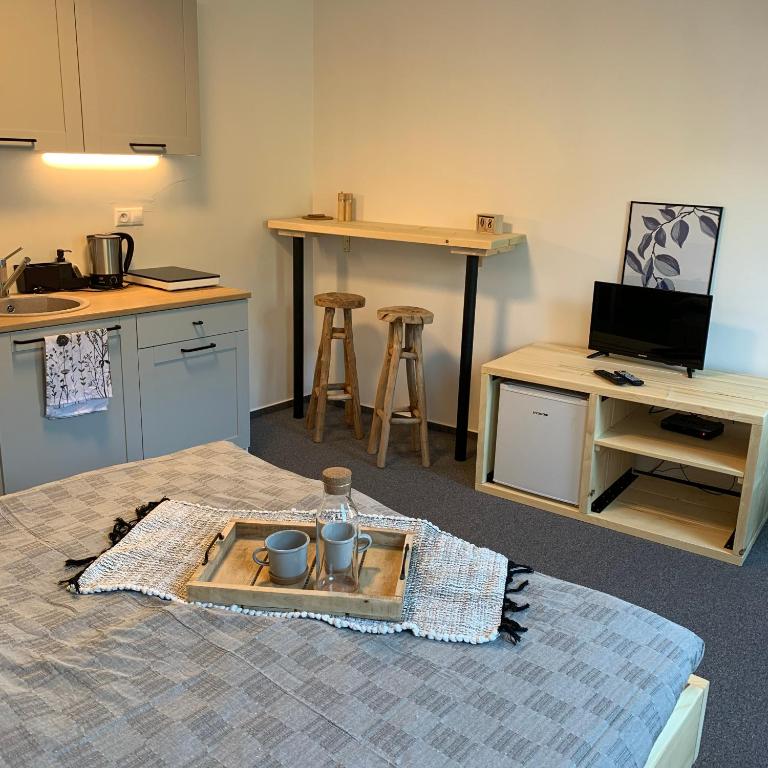 Treehouse Apartments photo
