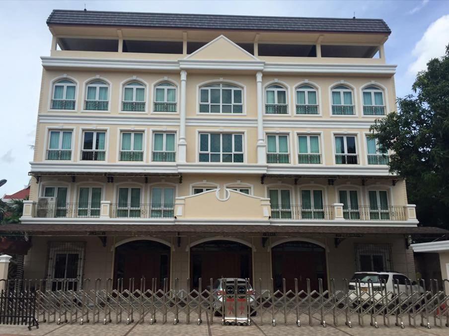 Apartments in Vientiane, Laos price from 26, reviews of Hotels