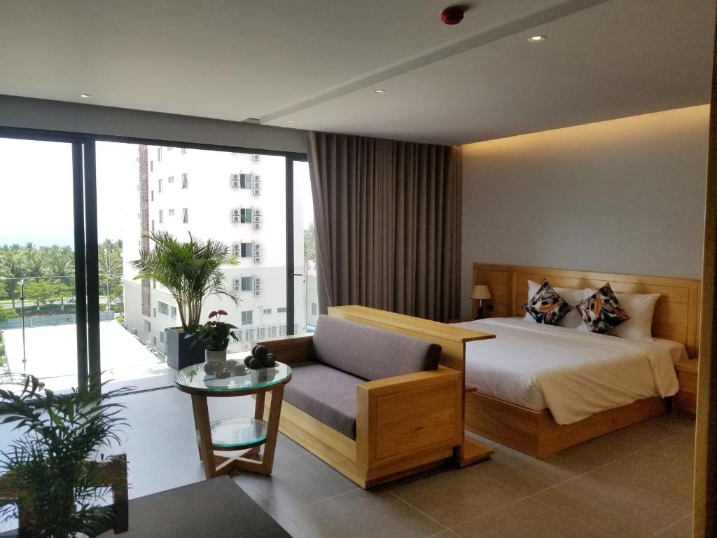 Infinity Pool – 5 min walk to beach – Sekong Apartment