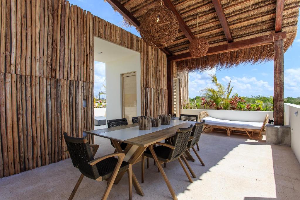 Charming Nature-Inspired Condos with Sultry Surroundings by Stella Rentals - 5