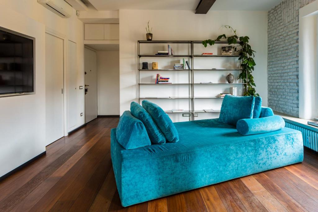 Stellar Design 2BR Loft next to Navigli & Duomo - 5