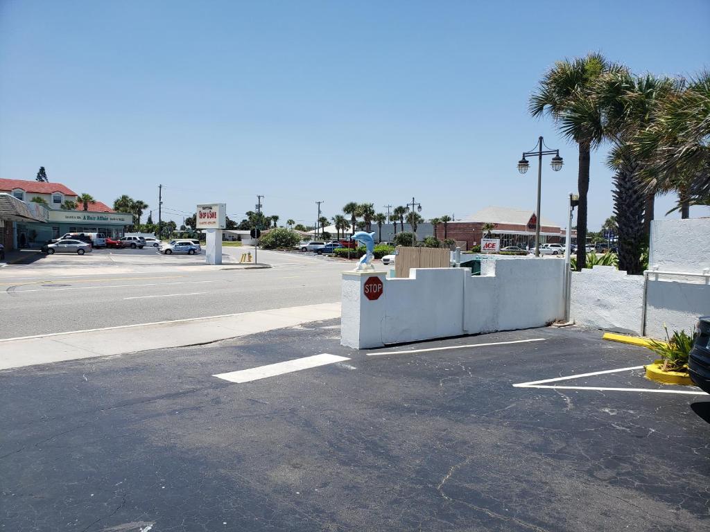 SeaScape Inn - Daytona Beach Shores photo