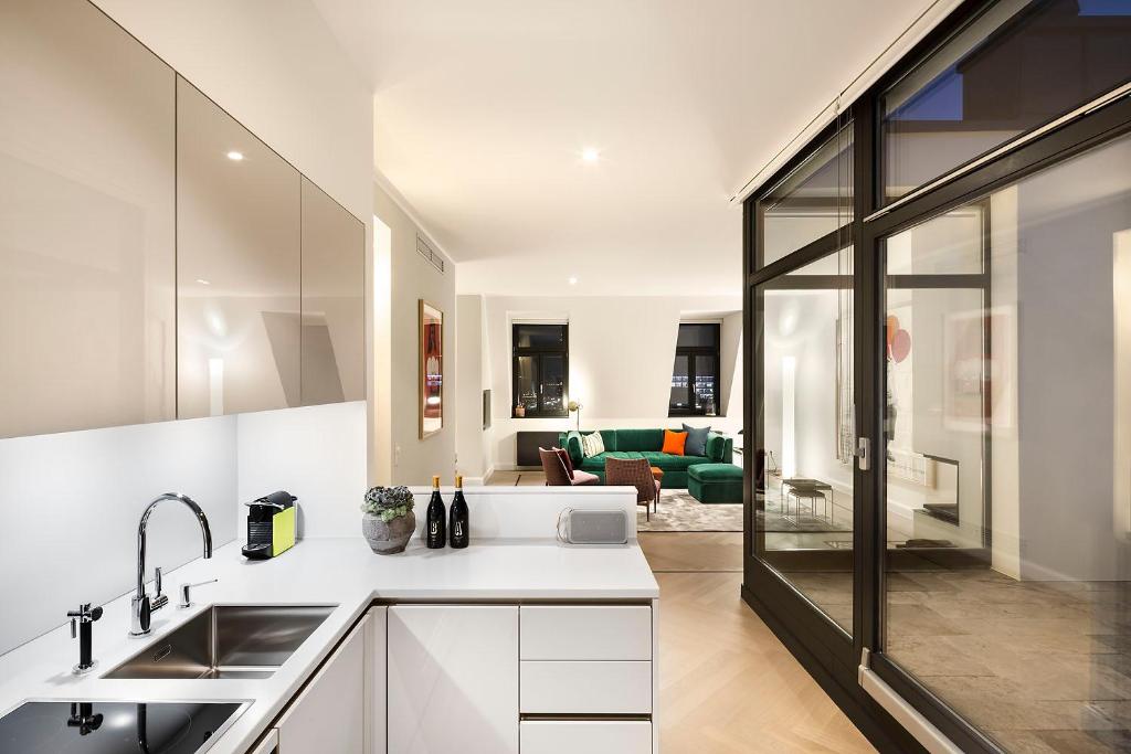 Kitchen, Lux 11 Berlin Mitte in Berlin