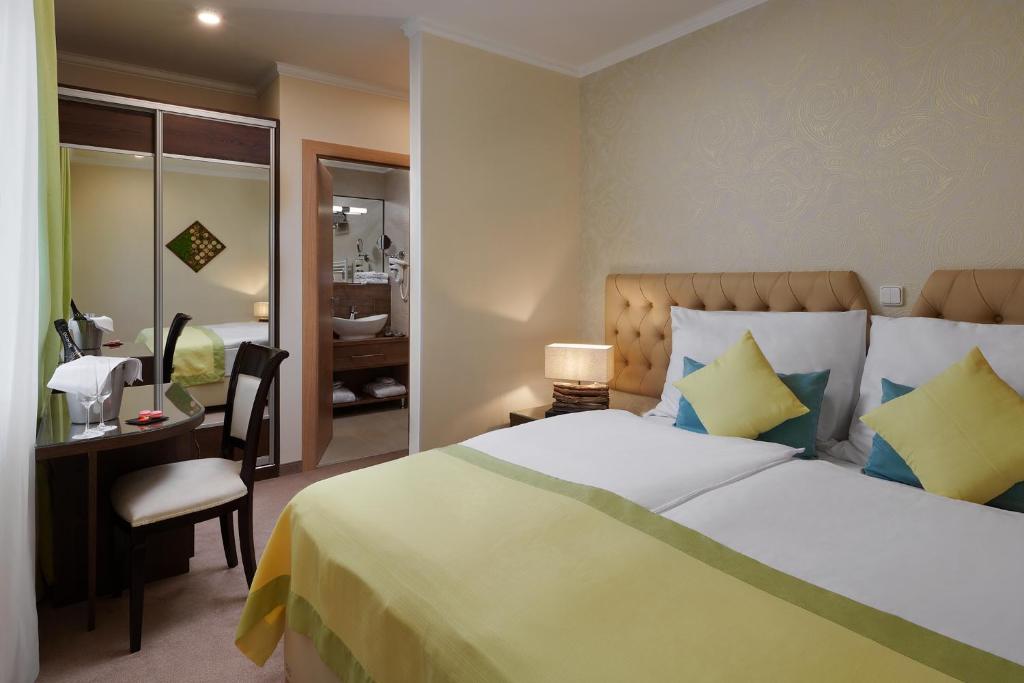 Honour and Grace Hotel photo