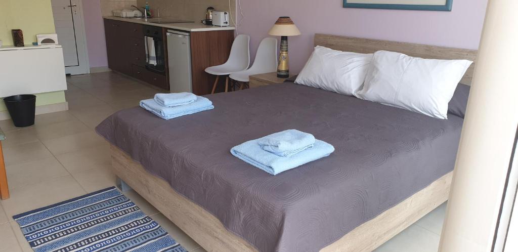 EMILIA 11 STUDIO — Hotel in Polis