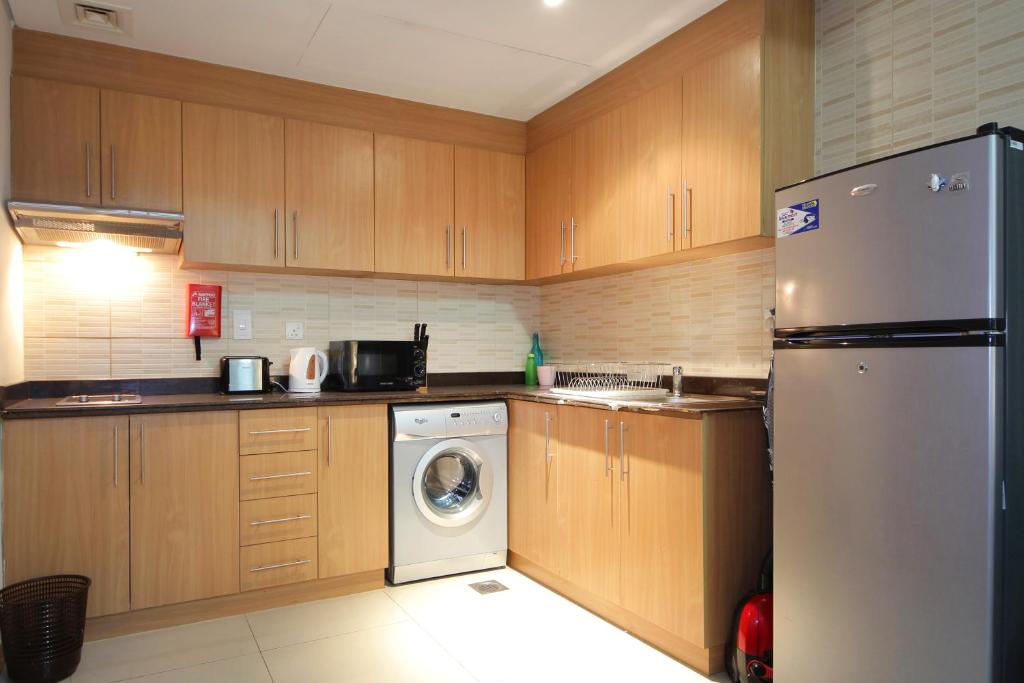 SHH - Furnished Studio Apartment, Lincoln Park B, Arjan photo